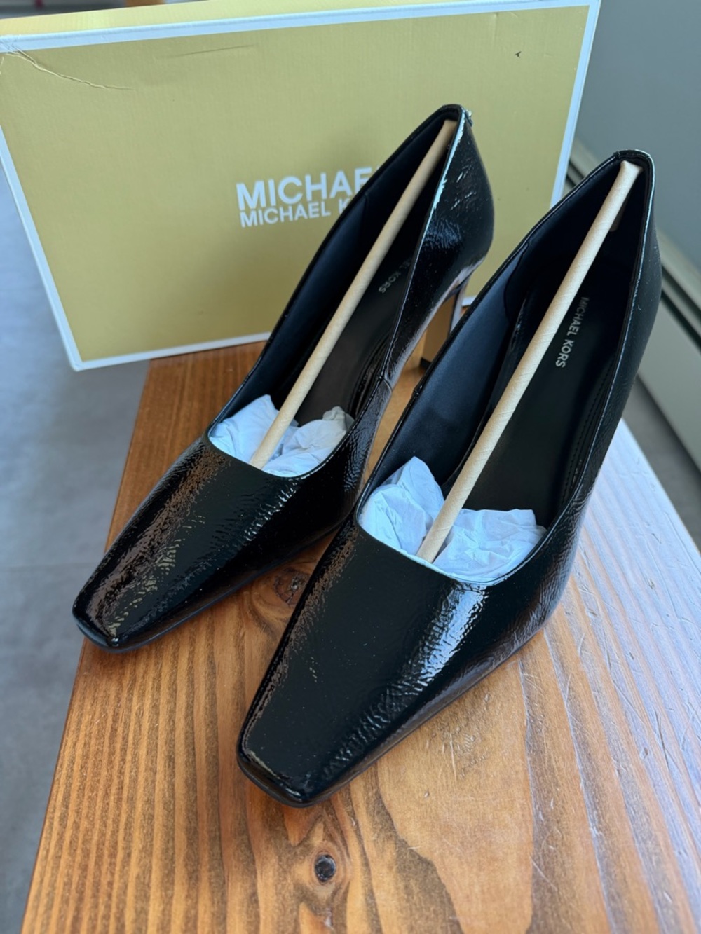 Michael kors darrah pumps - Picture 2 of 4